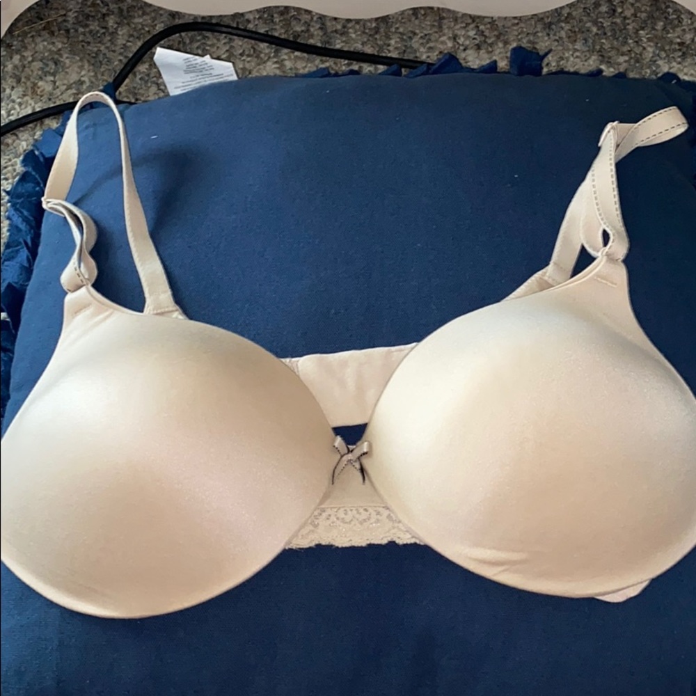 Super soft beige bra. 36 C